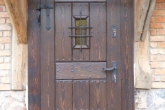 stykowe drzwi zewnętrzne drewniane
